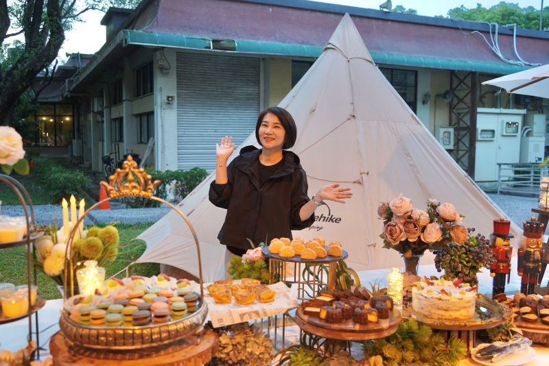 98A824E3 C3DF 4FE1 AA64 B4D3E532E45E